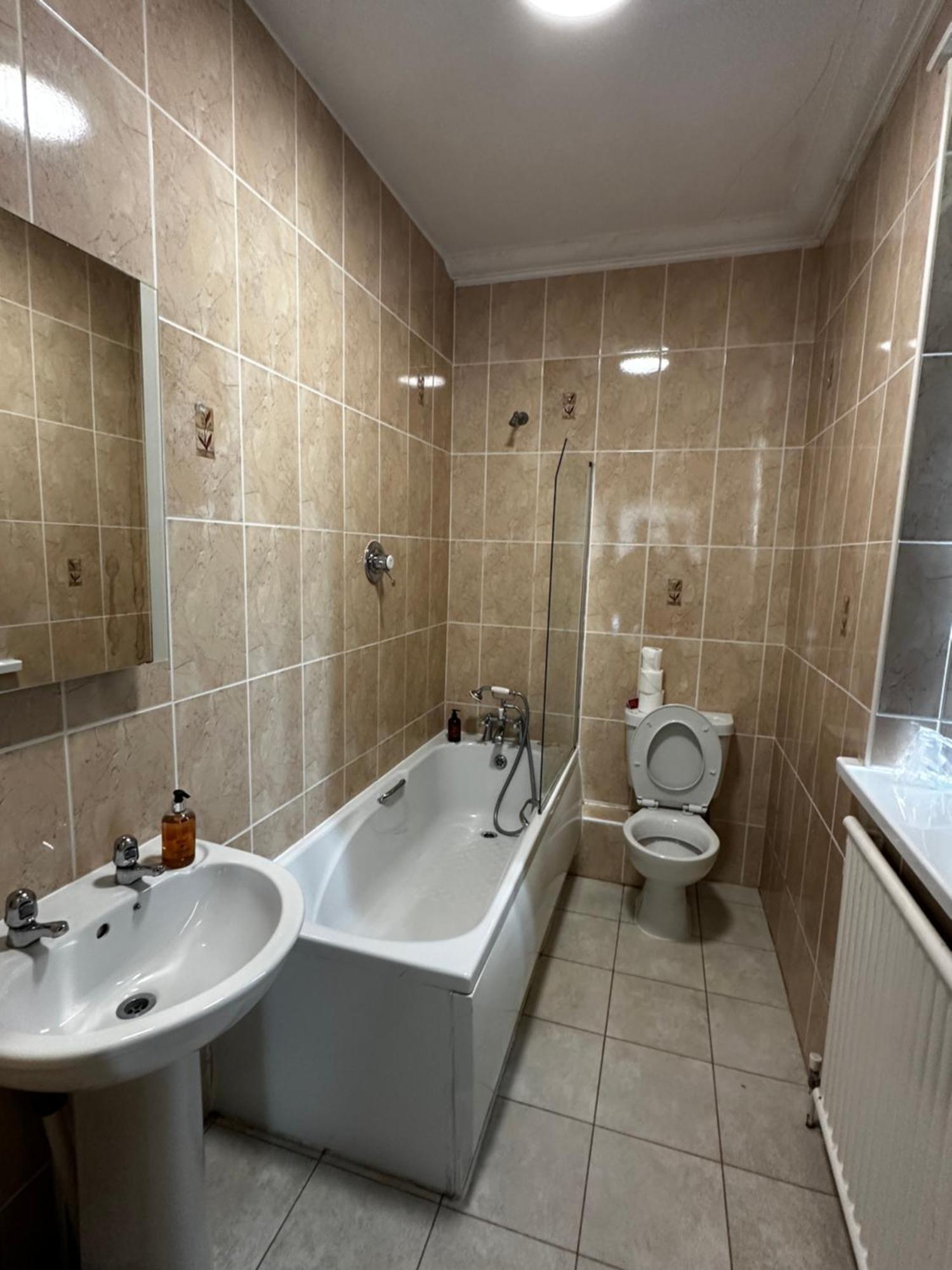 Barons Court Hotel 3*