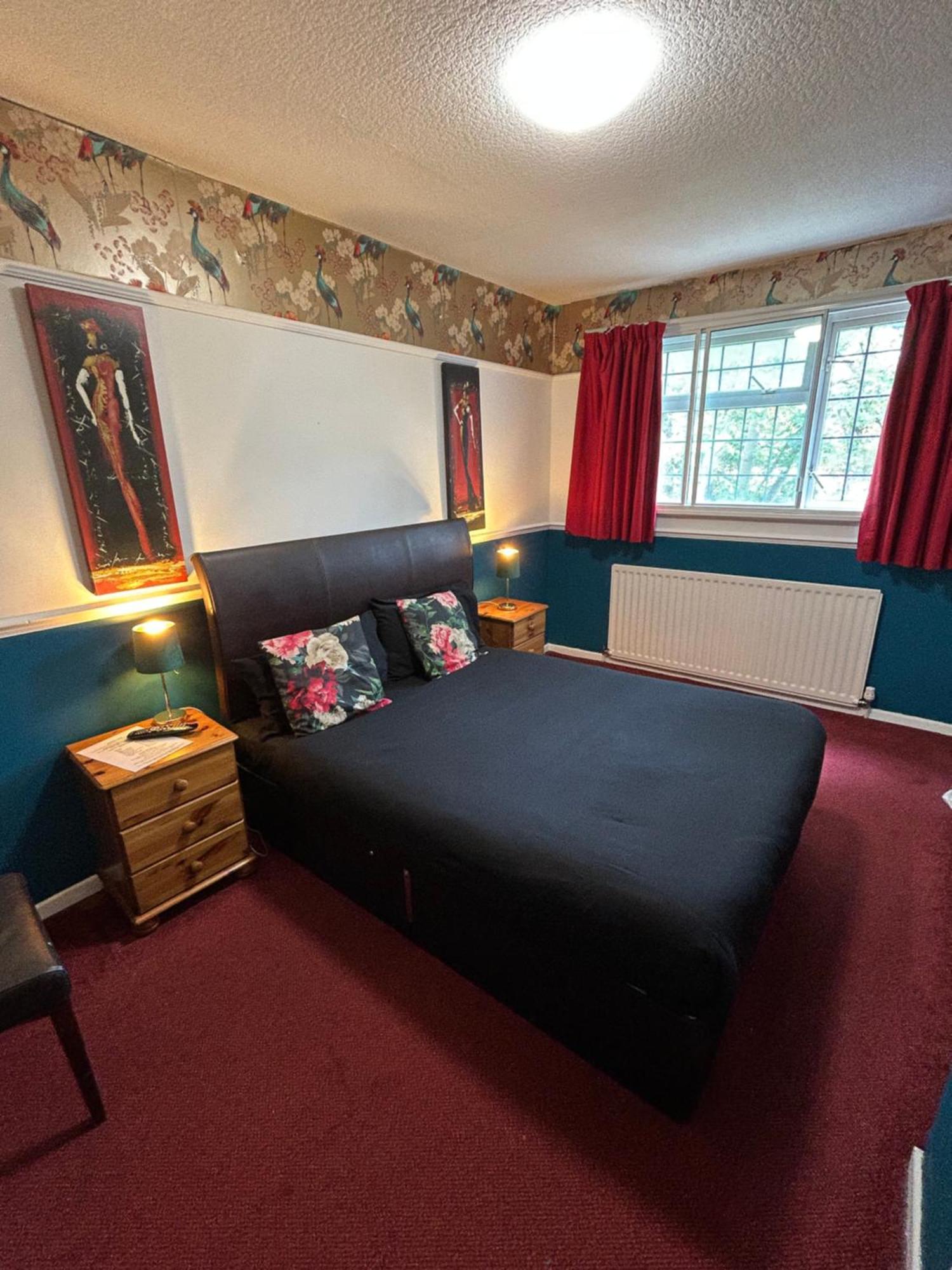 Hotel Barons Court Wolverhampton