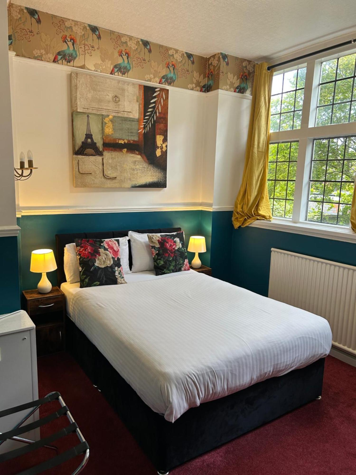 Barons Court